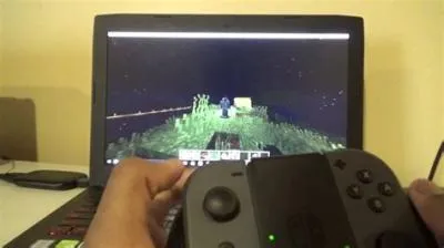 Can you play minecraft with two joy cons?