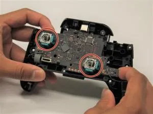 Does nintendo fix pro controllers?