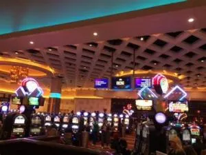 Can you drink in indiana casinos?