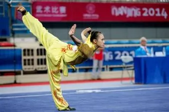 What is chinas most popular sport?