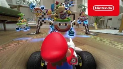 Can 2 players play mario kart 8 on switch?