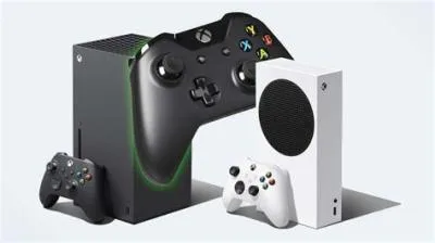 Do all xbox controllers work together?