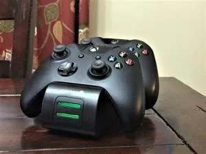 How do i turn off my xbox controller while charging my pc?