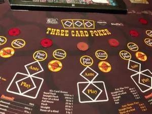 How many decks do casinos use for 3-card poker?
