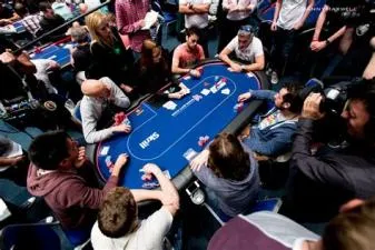 How often do good poker players cash in tournaments?