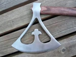 Can an axe cut through armor?