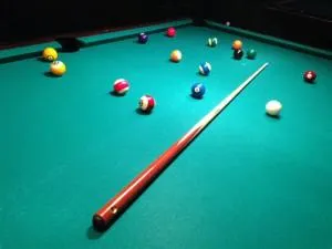 Can you play pool with a break cue?