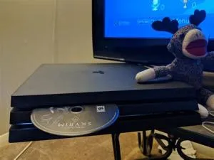 Can ps4 pro play ps2 discs?