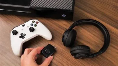 Does xbox 1s have a built in mic?