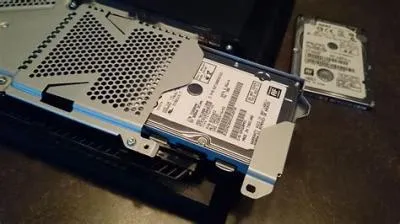 Can i put a pc hard drive in a ps4?