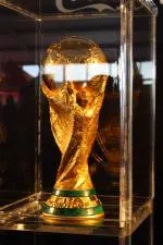 Is fifa world cup made of gold?