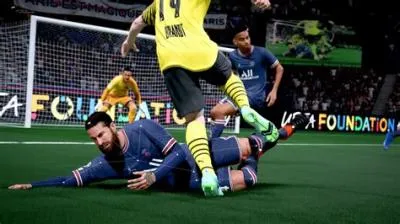 Who is the best cm defending in fifa 22?